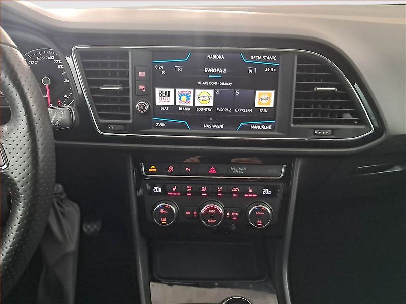 Seat Leon (2020) Style 1.5 TSI, Serv.kniha - fotka 12 z 17
