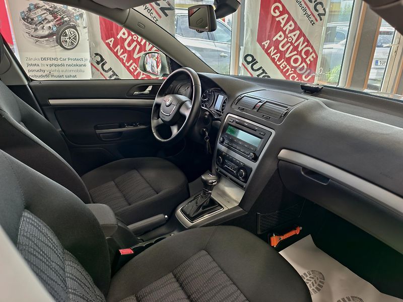 Škoda Octavia 1.4 TSi 90kW DSG PDC, TEMPOMAT - fotka 8 z 22