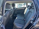 Volkswagen Passat 2,0 TDI Elegance DSG - náhled 8