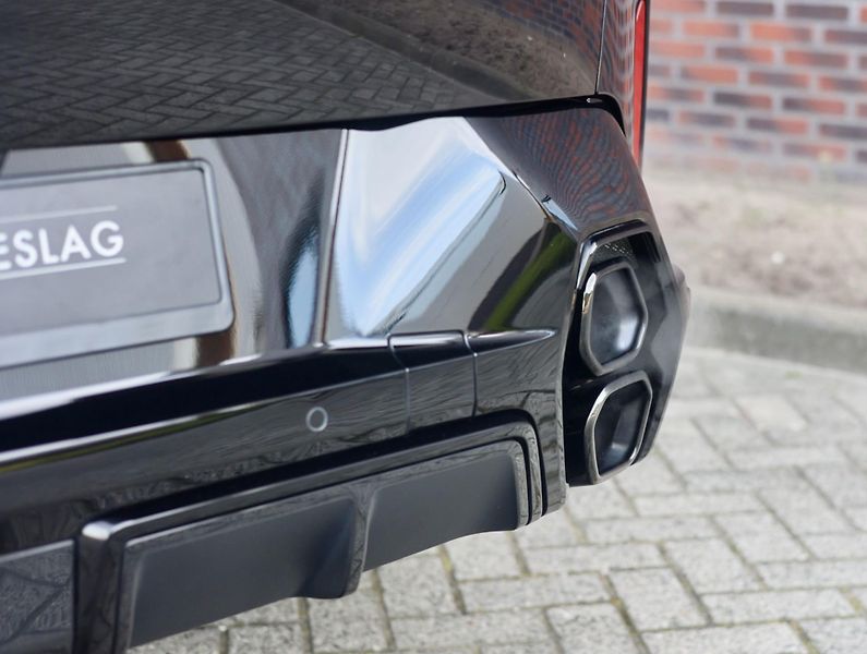 BMW XM (2023) 4.4 V8 ehybrid 480 KW - fotka 26 z 57