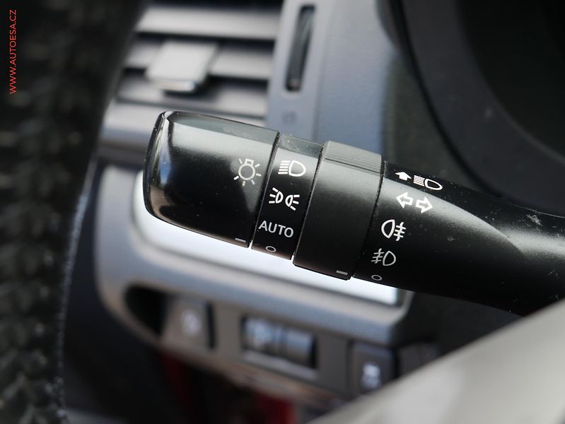 Subaru XV (2015) 2.0 i 4x4, Klima - fotka 15 z 18