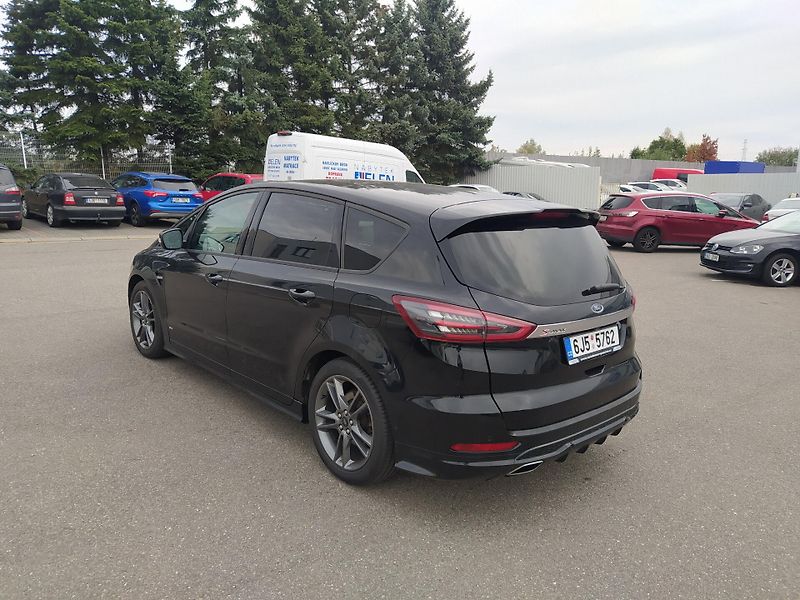 Ford S-MAX (2019) 2.0 EcoBlue 140kW ST-line - fotka 3 z 22