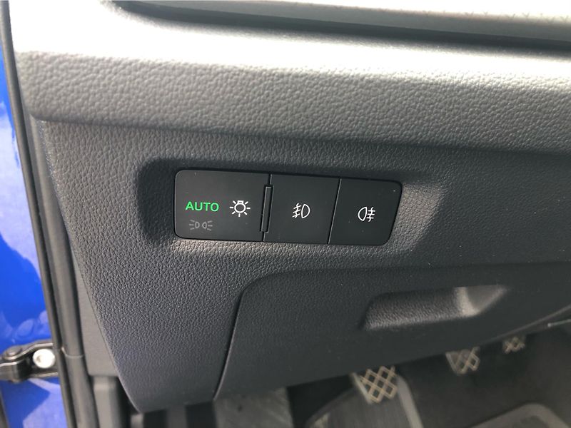 Škoda Octavia 2,0TDi 85kW AMBITION PLUS - fotka 16 z 28
