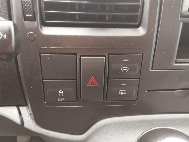 Ford Transit 2,2 TDCi 9/Míst 6 Rychlostí - fotka 14 z 16