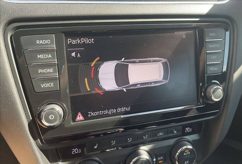 Škoda Octavia 2,0 TSI RS 162kW Challenge, 18 - fotka 20 z 28