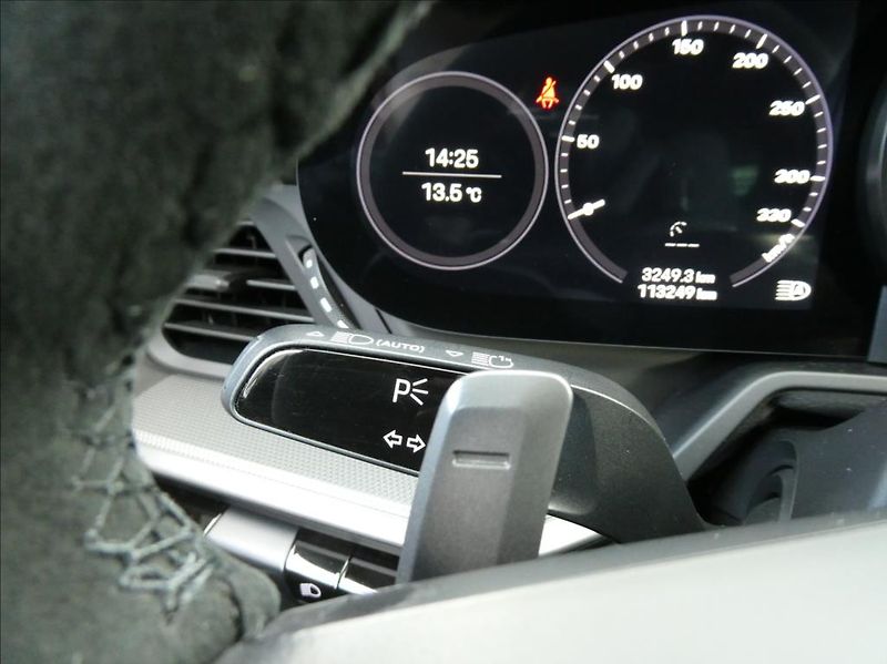 Porsche 911 3,0 Carrera 4, ČR, 2.Maj, DPH - fotka 21 z 53