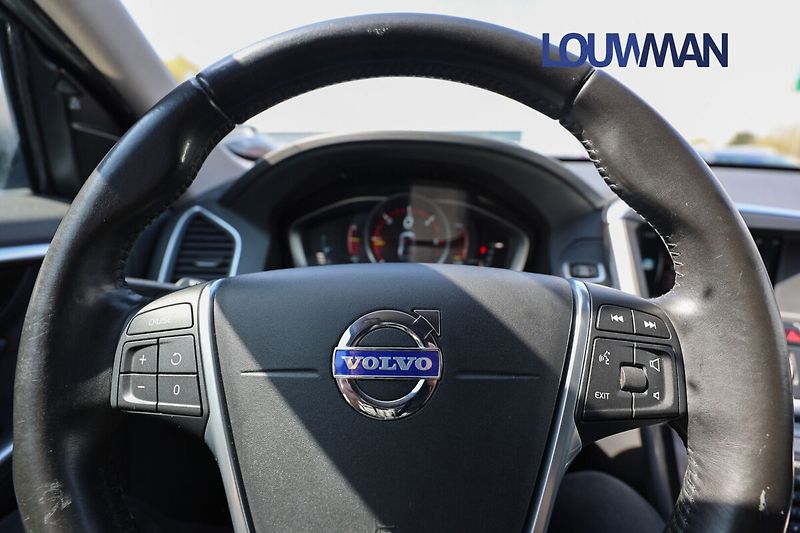 Volvo XC60 2.0 D4 Ocean Race - fotka 5 z 26