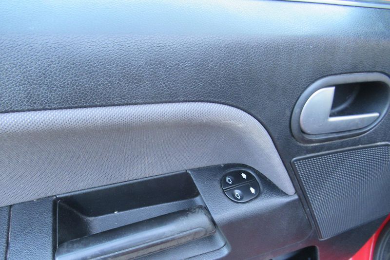 Ford Fusion 1.4i KLIMA VYHŘÍVANÉ OKNO - fotka 13 z 15