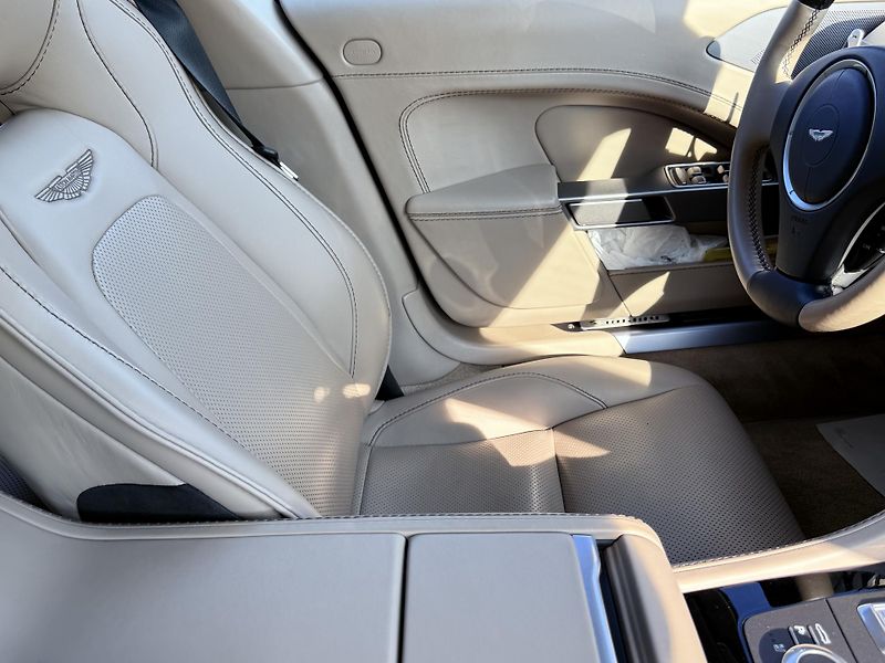 Aston Martin Rapide (2016) S 6.0 560PS,AT-8ST,SERVIS - fotka 63 z 72