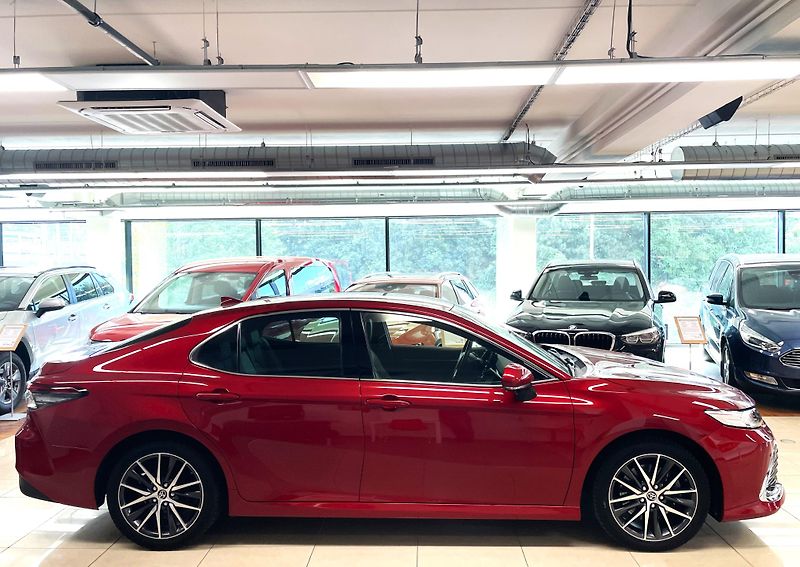 Toyota Camry 2.5 HEV, EXECUTIVE, ČR - fotka 7 z 28