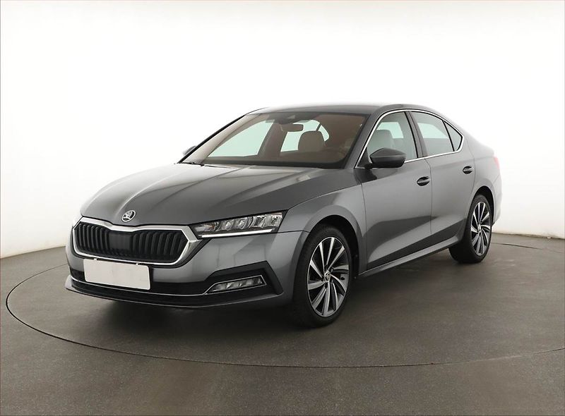 Škoda Octavia (2023) Style 1.5 TSI - fotka 2 z 17