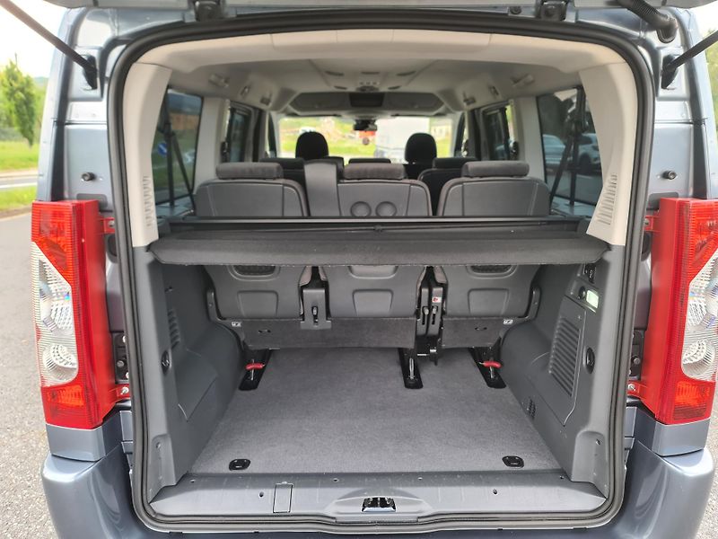 Peugeot Expert Tepee (2014) LONG 2.0 HDi 120-KW OLOMOUC - fotka 69 z 95
