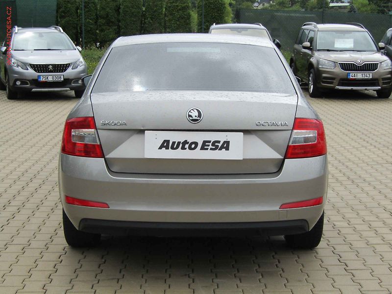 Škoda Octavia (2016) 1.6 TDi, ČR, Ambition - fotka 5 z 16