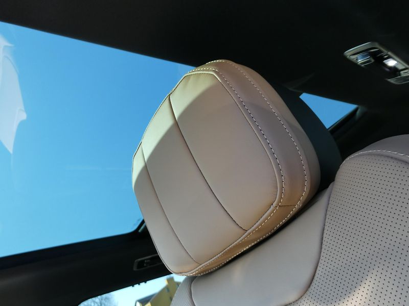 Land Rover Range Rover Sport (2026) 3,0 Dynamic SE D250 - fotka 10 z 37