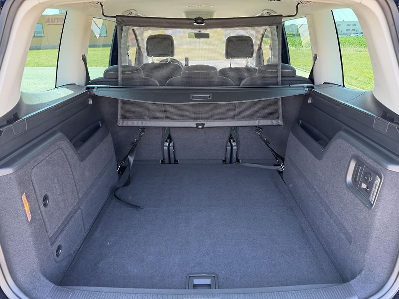 Volkswagen Sharan 2.0 TDI KAMERA TAŽNÉ ROZVODY - fotka 30 z 55