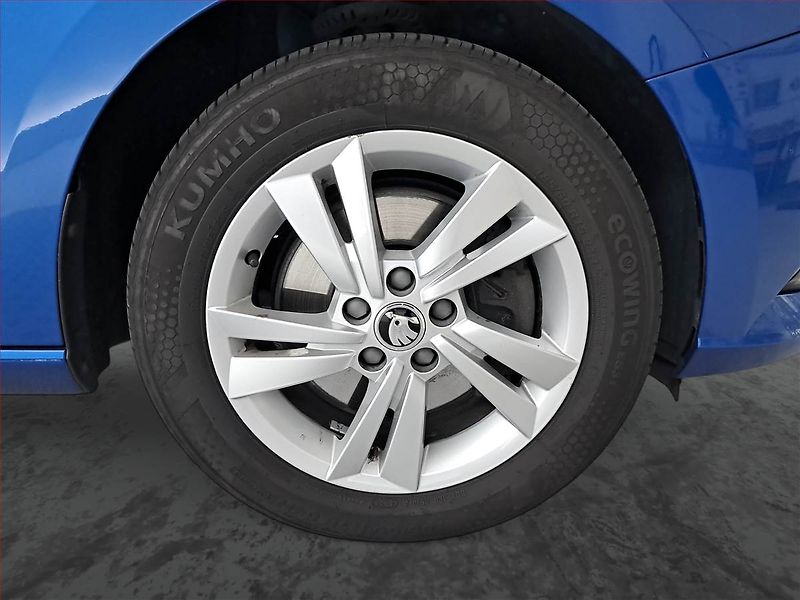 Škoda Fabia (2019) Style 1.0 TSI, Tempomat - fotka 14 z 16