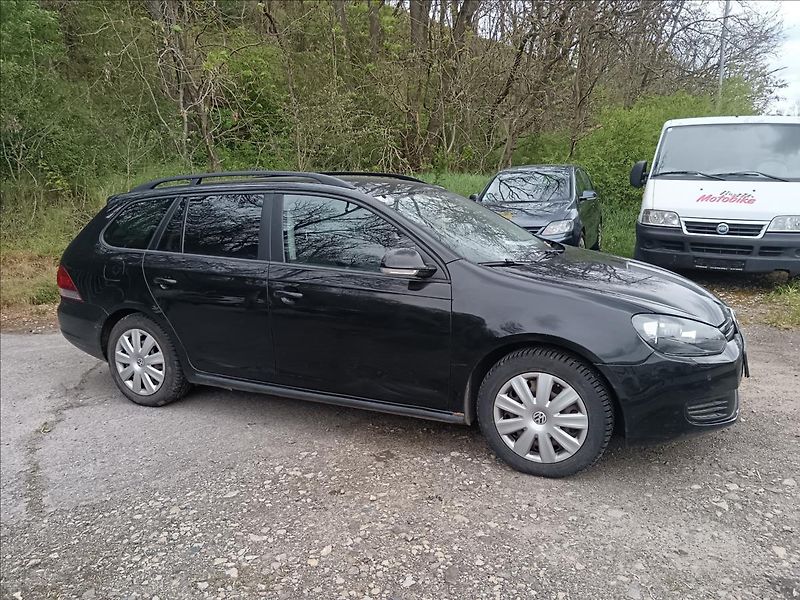 Volkswagen Golf Variant 1,6 TDi 4Motion  Trendline - fotka 14 z 20
