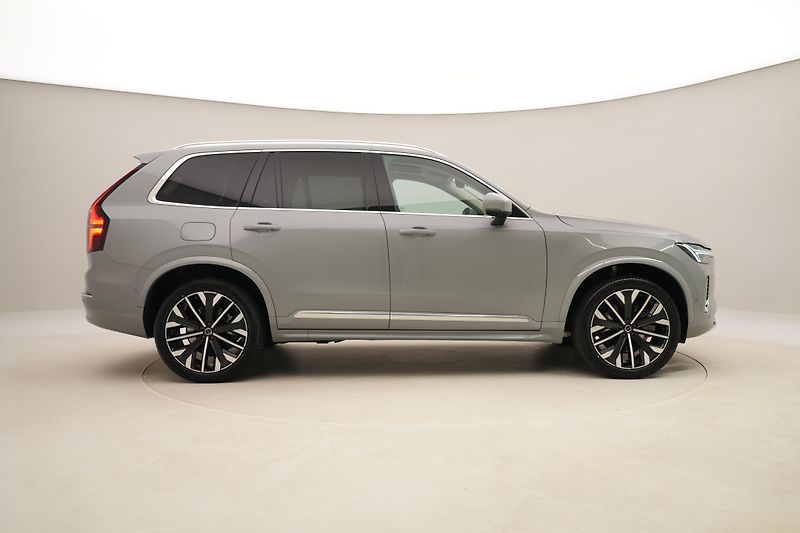 Volvo XC90 (2026) T8 AWD Plug-in BRIGHT ULTRA - fotka 13 z 75