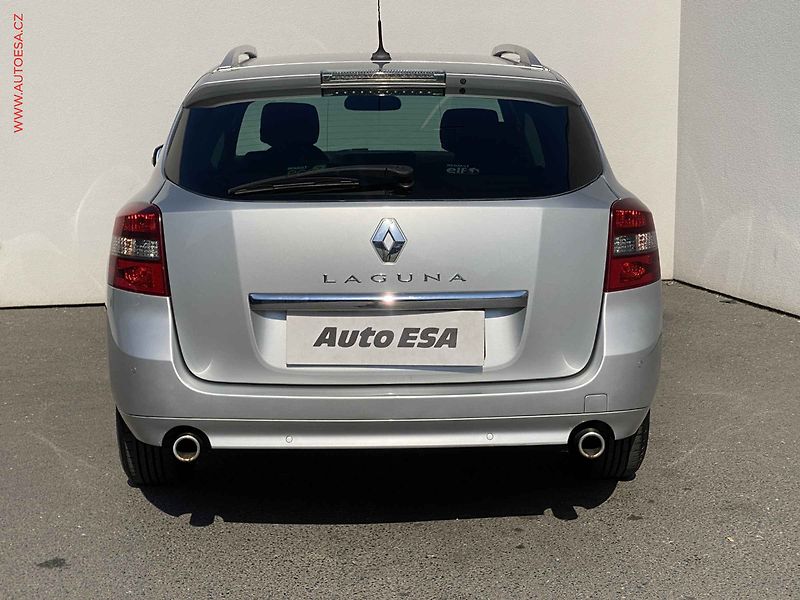 Renault Laguna (2015) 2.0dCi, Navi, park.čidla - fotka 5 z 19