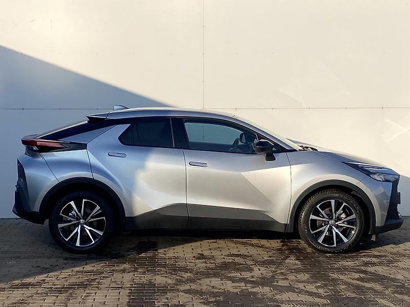 Toyota C-HR 2.0 HSD e-CVT Style - fotka 3 z 21
