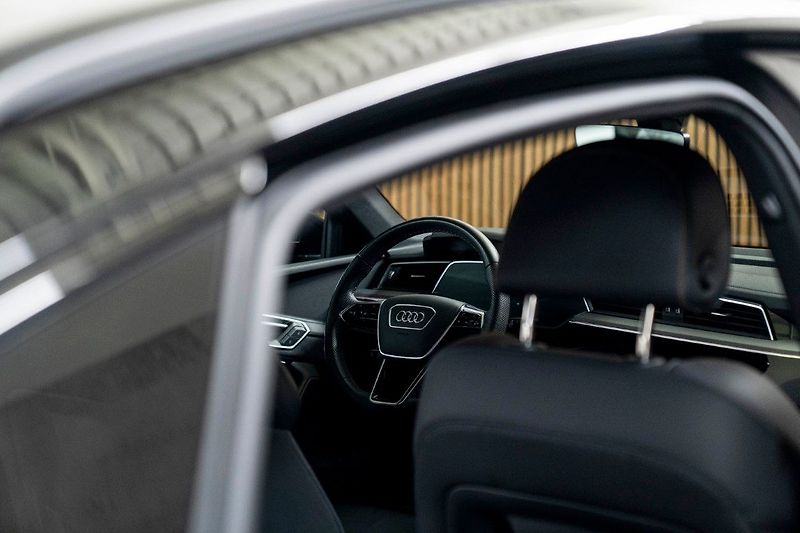 Audi e-tron 55 300kW SB BlackEd Taž ZÁRUKA - fotka 19 z 40