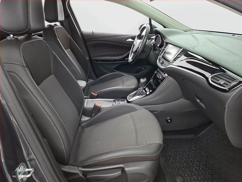 Opel Astra (2016) 1.6 CDTI, Automat, Serv.kniha - fotka 9 z 21