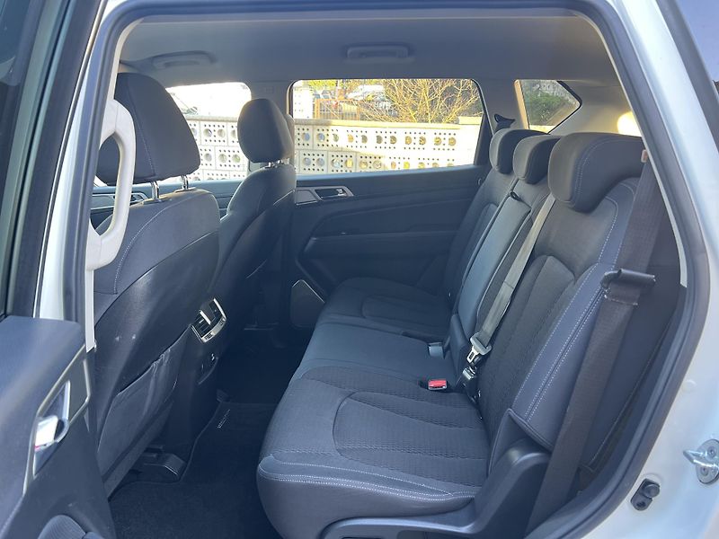 SsangYong Rexton 2.2D 4x2 KAMERA TEMPOMAT  - fotka 21 z 40