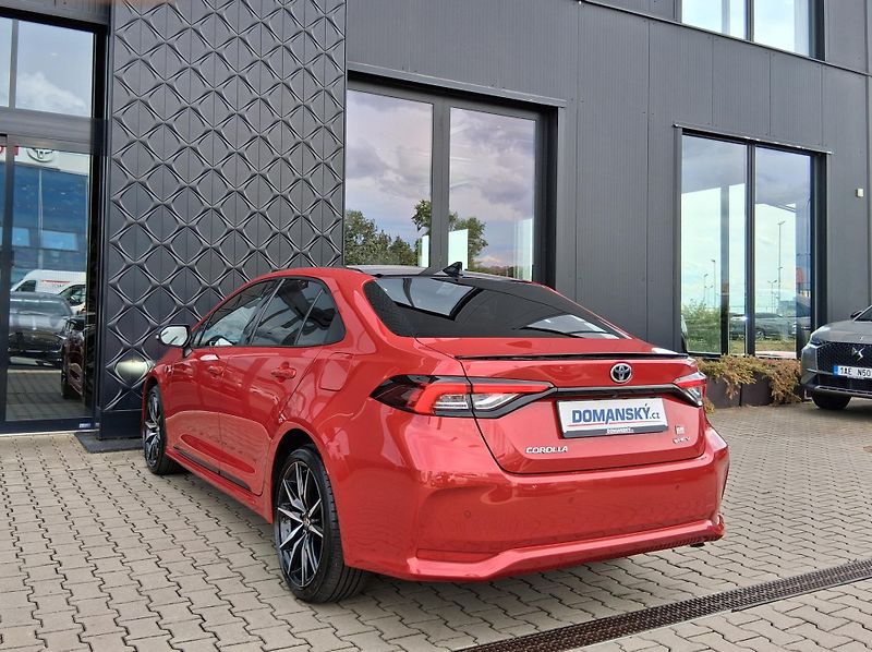 Toyota Corolla GR SPORT 1.8 Hyb. 103 kW - fotka 8 z 28