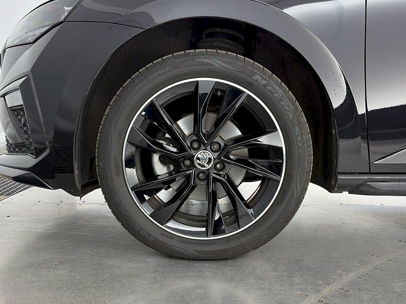 Škoda Scala (2025) DSG 1.0TSI 85kW Monte Carlo - fotka 33 z 33