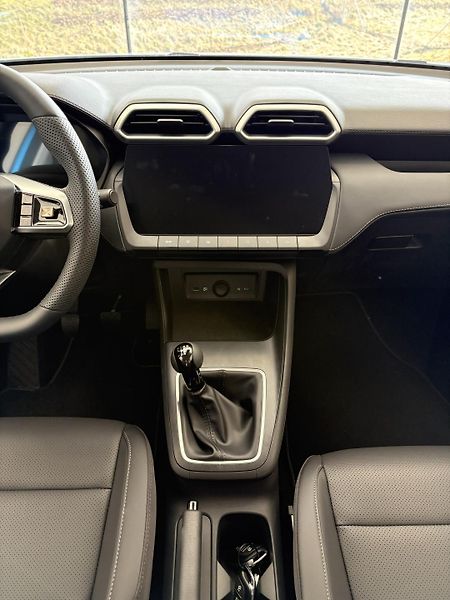 MG ZS (2025) 1.5 emotion (elegance) - fotka 12 z 15