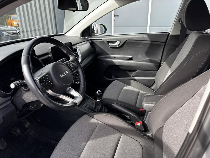 Kia Stonic (2023) Comfort 1.2 DPI (62 kW) - fotka 9 z 11