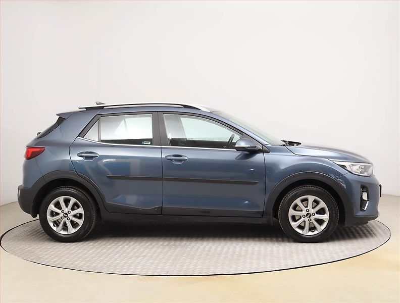Kia Stonic (2019) 1.0 T-GDI, Automat, ČR,1.maj - fotka 6 z 24