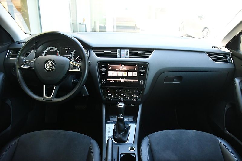 Škoda Octavia 1.4G-TEC LED DSG NAVI PDC - fotka 5 z 35