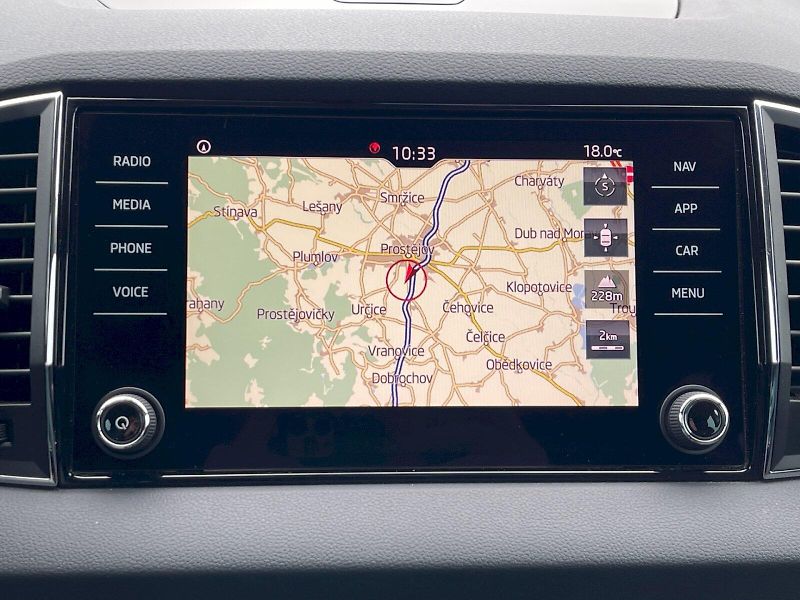 Škoda Karoq (2019) 1.6 TDI 85 kW Style Plus - fotka 15 z 34