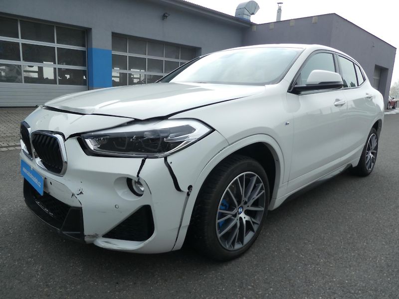 BMW X2 2,0D110kW M SPORT kůže manuál  - fotka 6 z 15