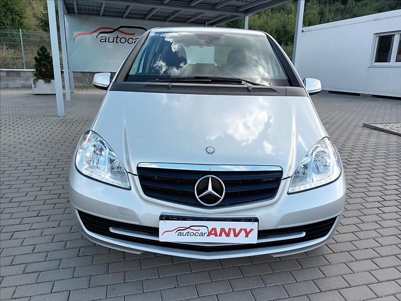 Mercedes-Benz Třídy A 1,5 160i,70kw,KLIMA,AUTOMAT - fotka 2 z 37