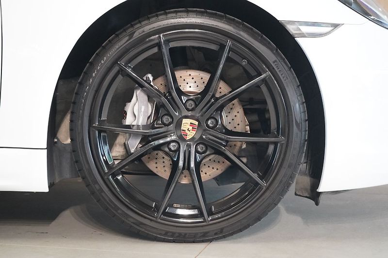 Porsche Cayman 718, Chrono, Ventilace, PDLS+ - fotka 17 z 42