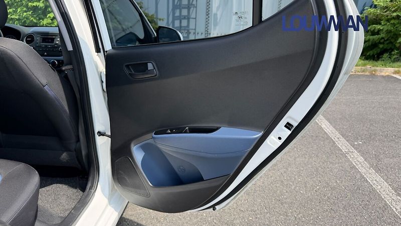 Hyundai i10 1.0 Classic - fotka 20 z 24