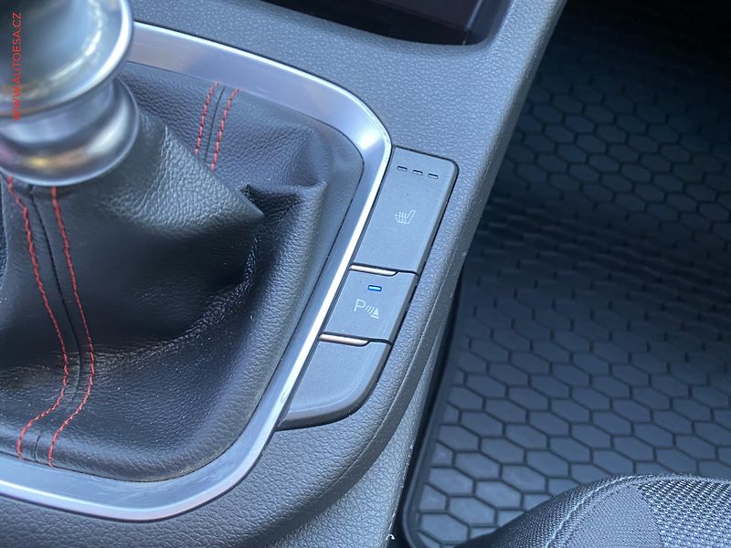 Hyundai i30 (2022) 1.5 T-GDi, N-Line - fotka 21 z 21