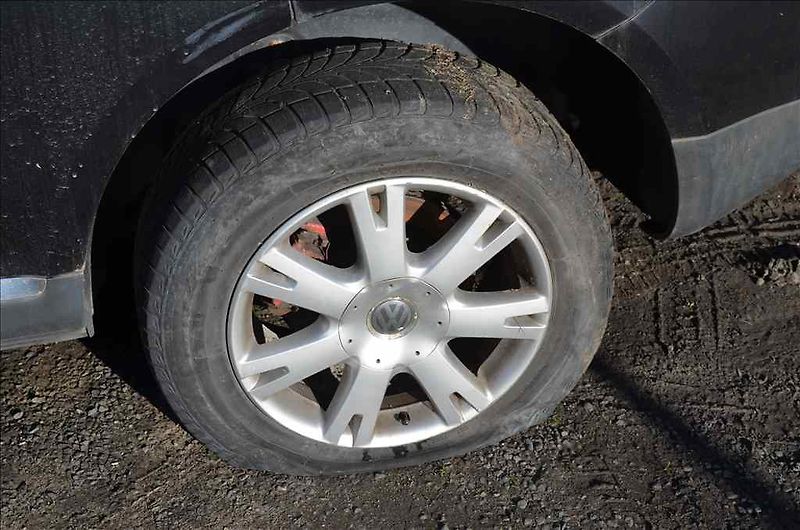 Volkswagen Touareg (2007) 2,5 TDI RS AT - fotka 13 z 23