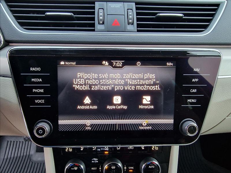 Škoda Superb 2.0TDI 147kW 4x4 DSG L&K,1Maj - fotka 28 z 50