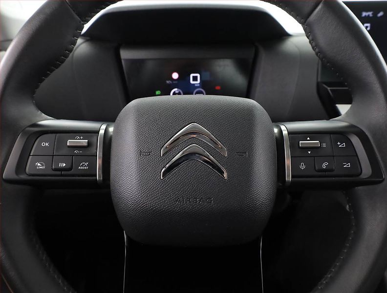 Citroën C4 X (2024) Feel 1.2 PureTech, ČR,1.maj - fotka 8 z 16
