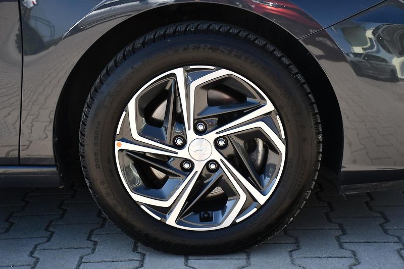 Hyundai i30 1,0T-GDi FAMILY SMART DCT ČR  - fotka 45 z 48