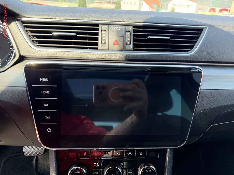 Škoda Superb (2018) 2.0 TDI, ČR, DSG - fotka 13 z 18