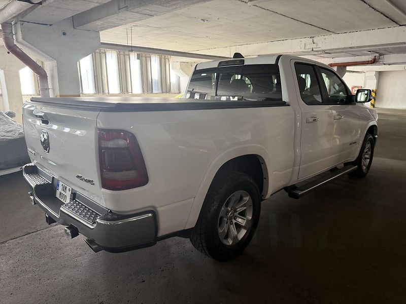 Dodge RAM 1500 (2020) Laramie 5.7 Hemi LPG - fotka 2 z 9