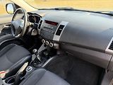 Citroën C-Crosser 2.2 HDI 4X4 MANUAL 7-MÍST ČR - náhled 30