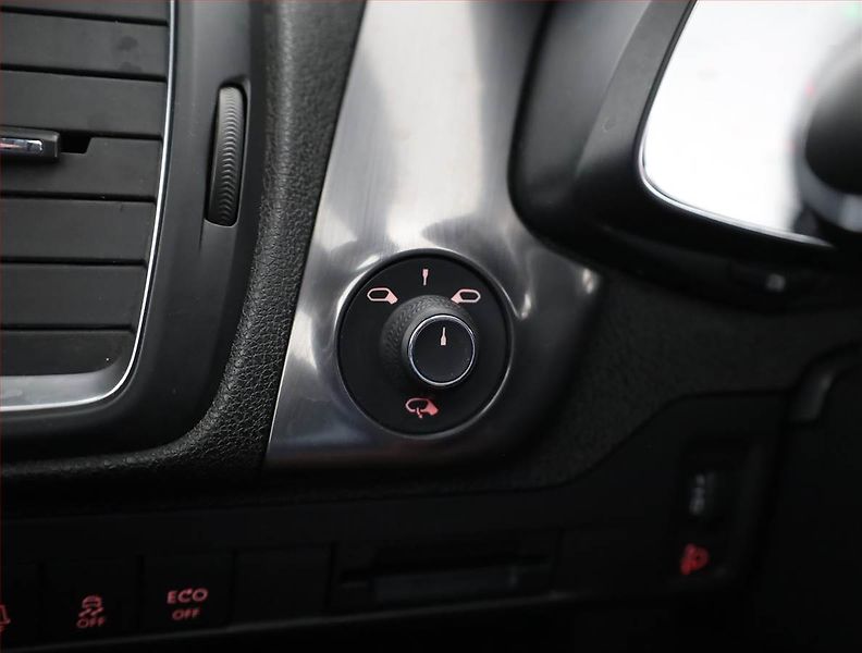Citroën DS5 (2015) 2.0 BlueHDi, Automat, Navi - fotka 15 z 19