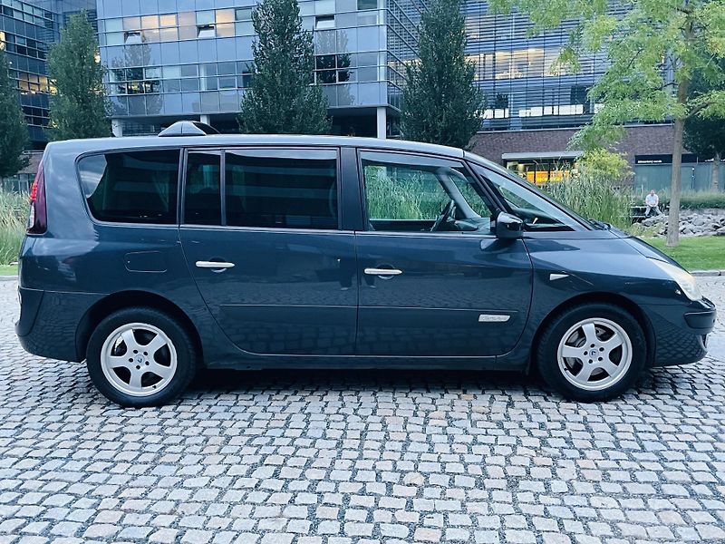 Renault Grand Espace 2.0dCi MANUÁL VÝHŘEV SENZORY - fotka 11 z 38