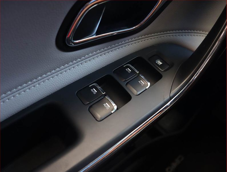 Kia Ceed (2018) 1.6 GDI, Serv.kniha, Navi - fotka 16 z 18