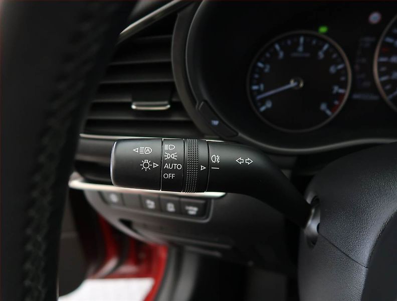 Mazda 3 (2019) 2.0 Skyactiv-G - fotka 20 z 21